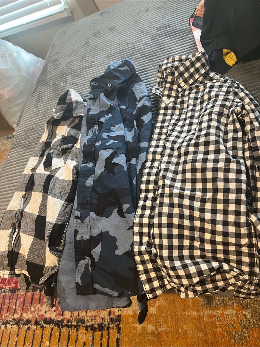 BOYS 3 long sleeve button down sz 8